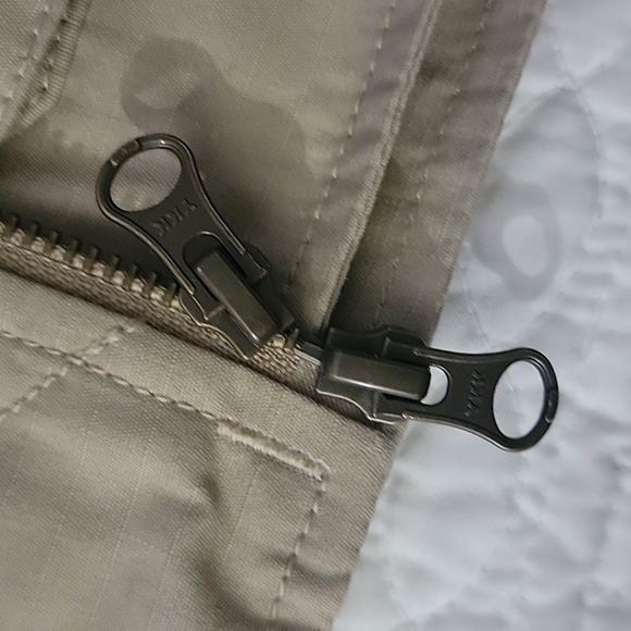 5.11 Tactical Utility Vest Multipocket Outdoor Camping Gear Size L - Picture 11 of 13